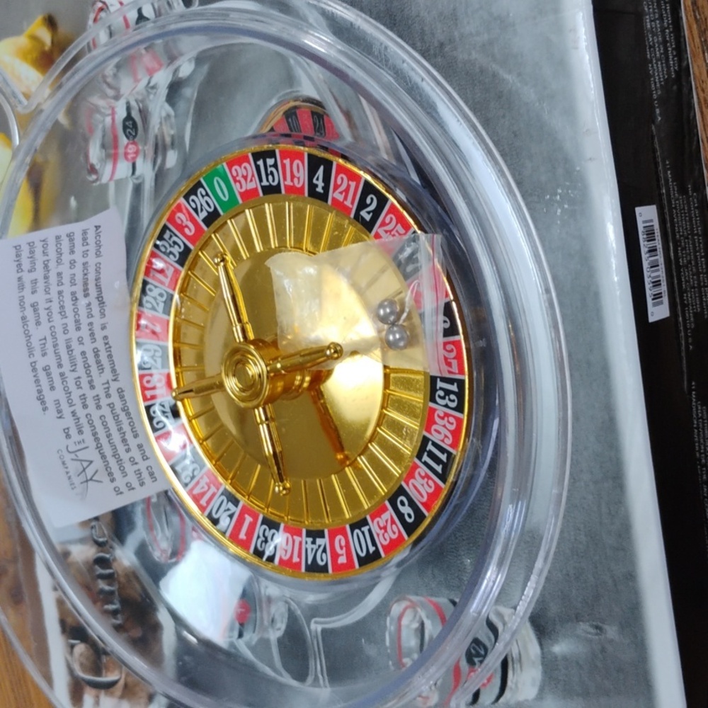 Game Night Roulette Drinking Game New In Box - Picture 4 of 5